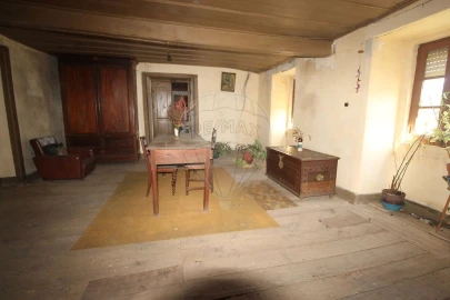 Moradia T4 para Venda em Pombeiro da Beira