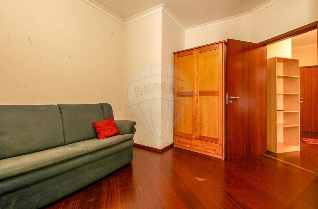 Apartamento T1 para Venda em Sé Nova, Santa Cruz, Almedina e São Bartolomeu Foto 8