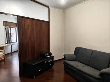 Apartamento T1 para Venda em Sé Nova, Santa Cruz, Almedina e São Bartolomeu