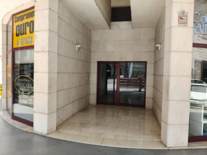 Apartamento T1 para Venda em Sé Nova, Santa Cruz, Almedina e São Bartolomeu Foto 3