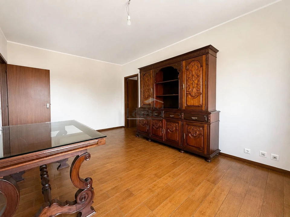 Apartamento T2 para Venda em Mafamude e Vilar do Paraíso Foto 5