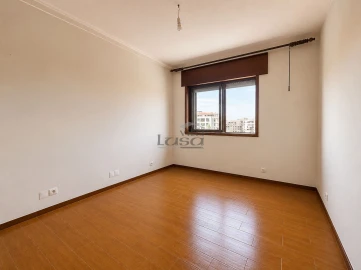 Apartamento T2 para Venda em Mafamude e Vilar do Paraíso