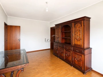 Apartamento T2 para Venda em Mafamude e Vilar do Paraíso
