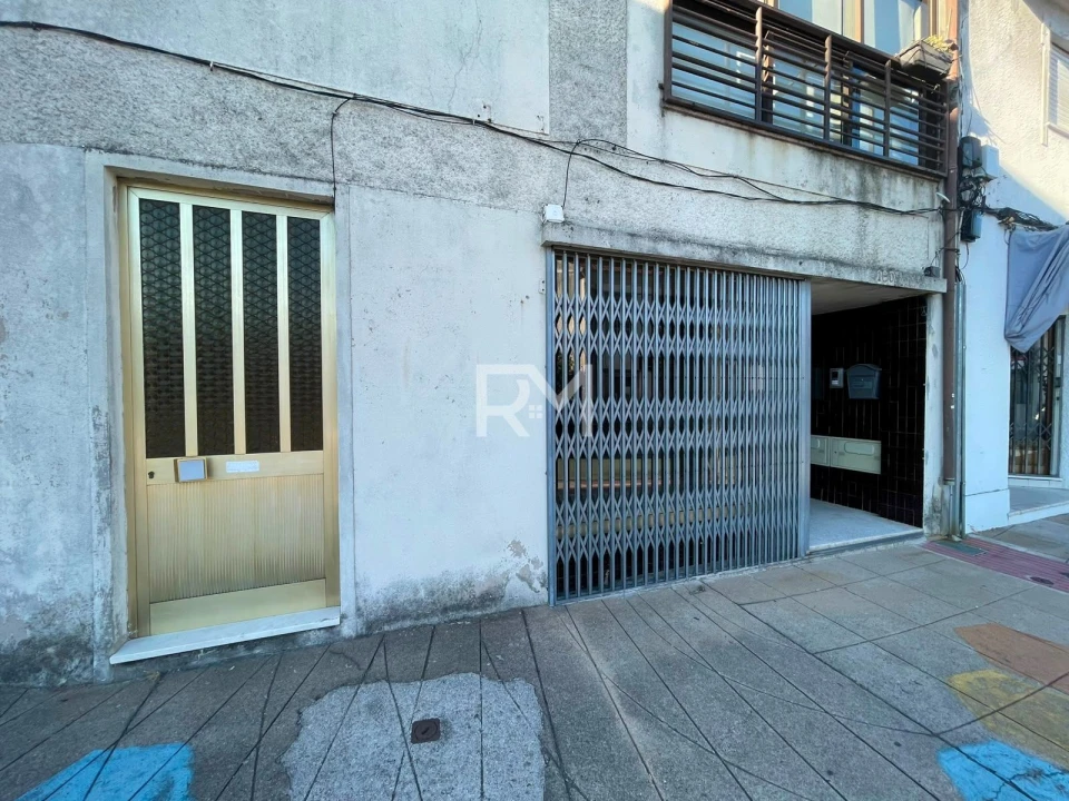 Loja para Arrendamento em Valongo Foto 14
