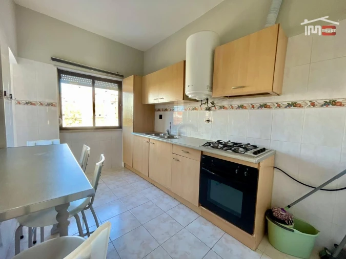 Apartamento T1 para Venda em Barreiro e Lavradio Foto 3