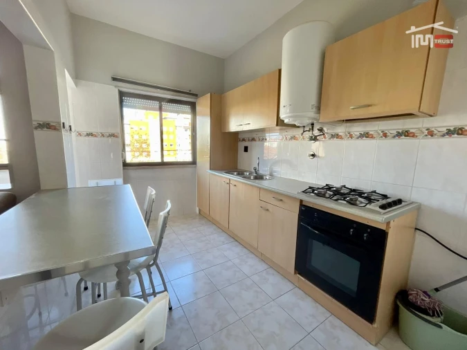 Apartamento T1 para Venda em Barreiro e Lavradio Foto 4