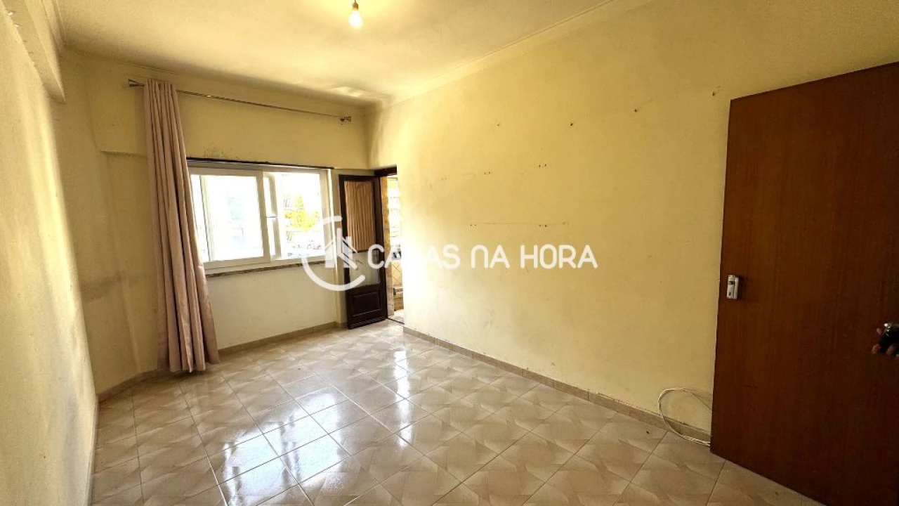 Apartamento T3 para Venda em Laranjeiro e Feijó Foto 12