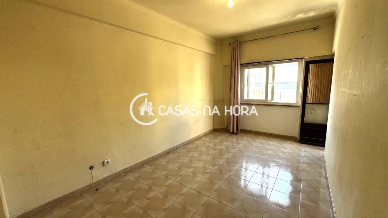 Apartamento T3 para Venda em Laranjeiro e Feijó Foto 13