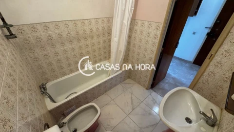Apartamento T3 para Venda em Laranjeiro e Feijó