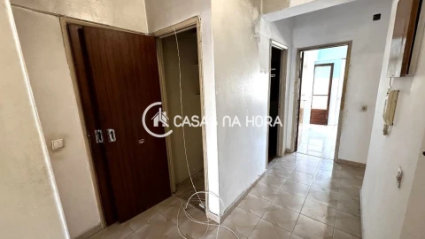 Apartamento T3 para Venda em Laranjeiro e Feijó