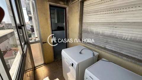 Apartamento T3 para Venda em Laranjeiro e Feijó