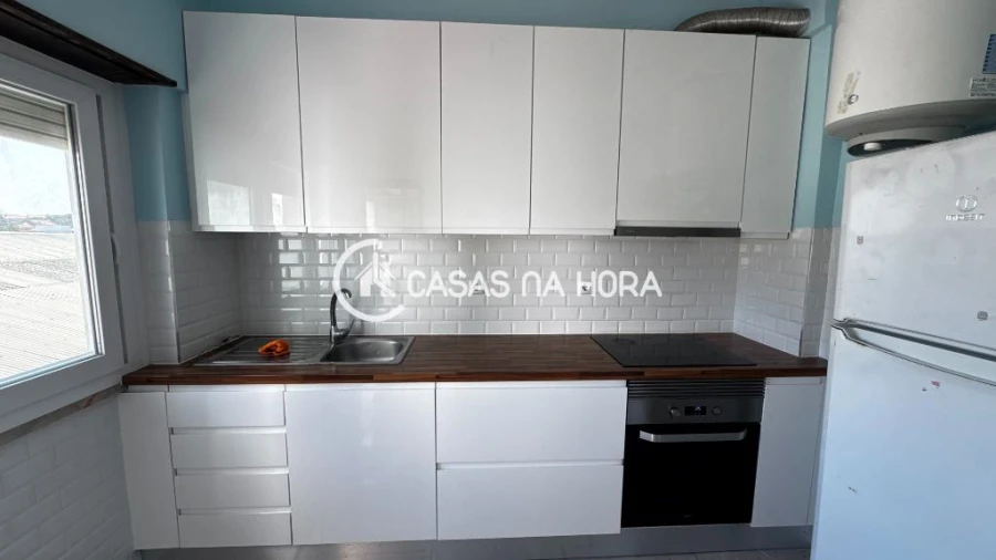 Apartamento T3 para Venda em Laranjeiro e Feijó Foto 2