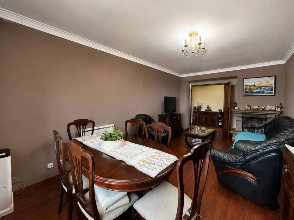 Apartamento T2 para Venda em Fânzeres e São Pedro da Cova Foto 3