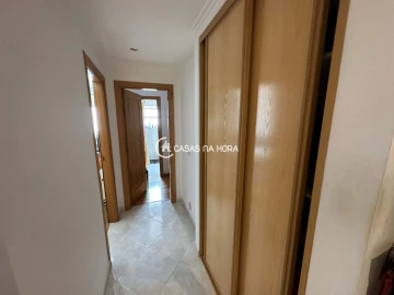 Apartamento T2 para Venda em Corroios