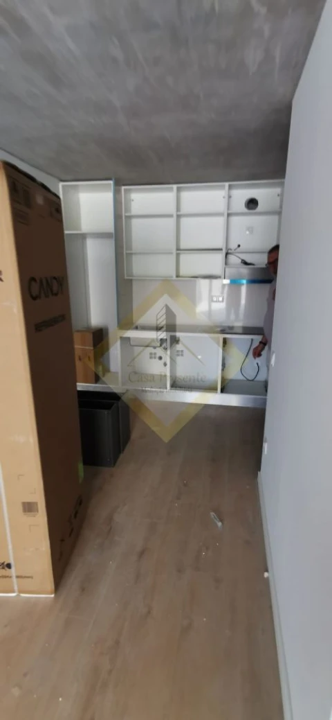 Apartamento T1 para Venda em São Mamede de Infesta e Senhora da Hora
