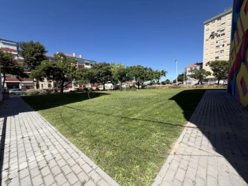 Terreno para Venda em Alto do Seixalinho, Santo André e Verderena