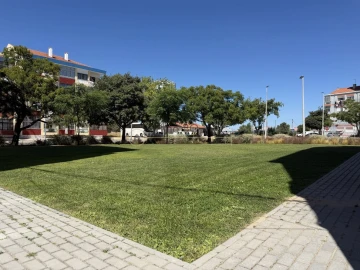 Terreno para Venda em Alto do Seixalinho, Santo André e Verderena