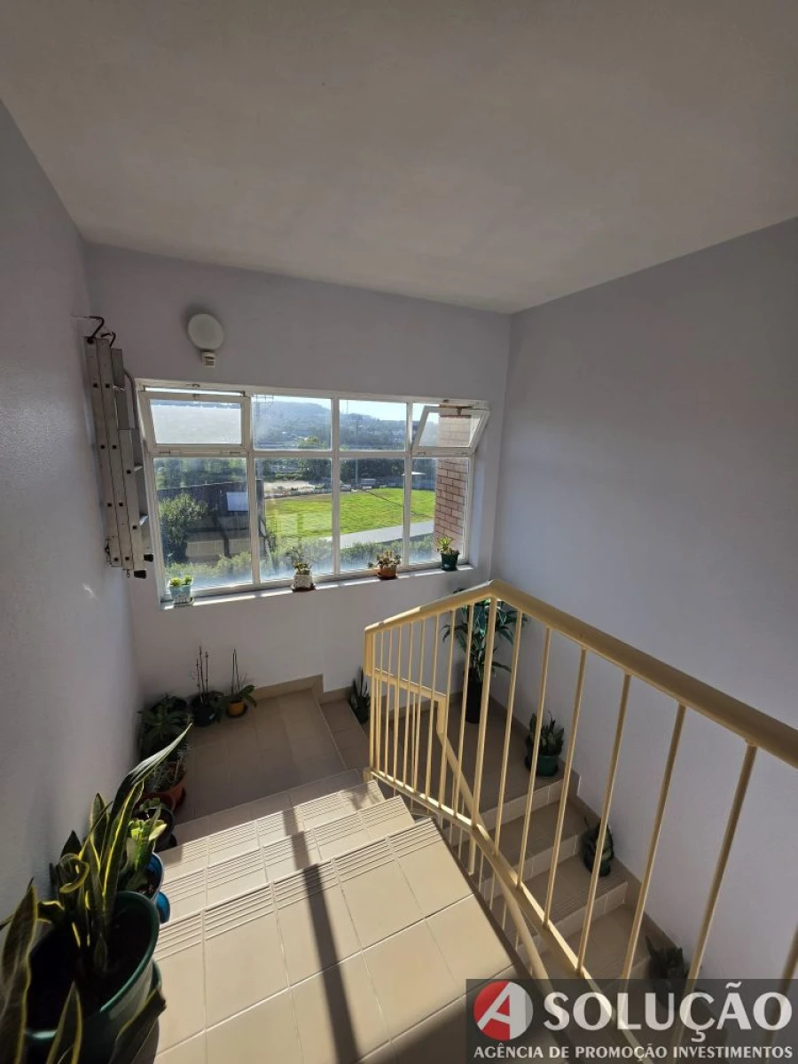 Apartamento T2 para Venda em Avintes Foto 24