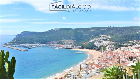 Moradia T3 para Venda em Sesimbra (Santiago)
