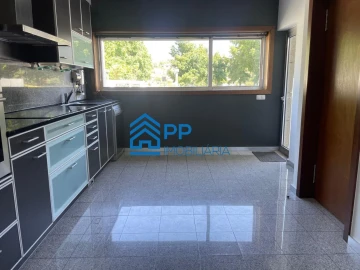 Moradia T3 para Venda em Gondomar (São Cosme), Valbom e Jovim