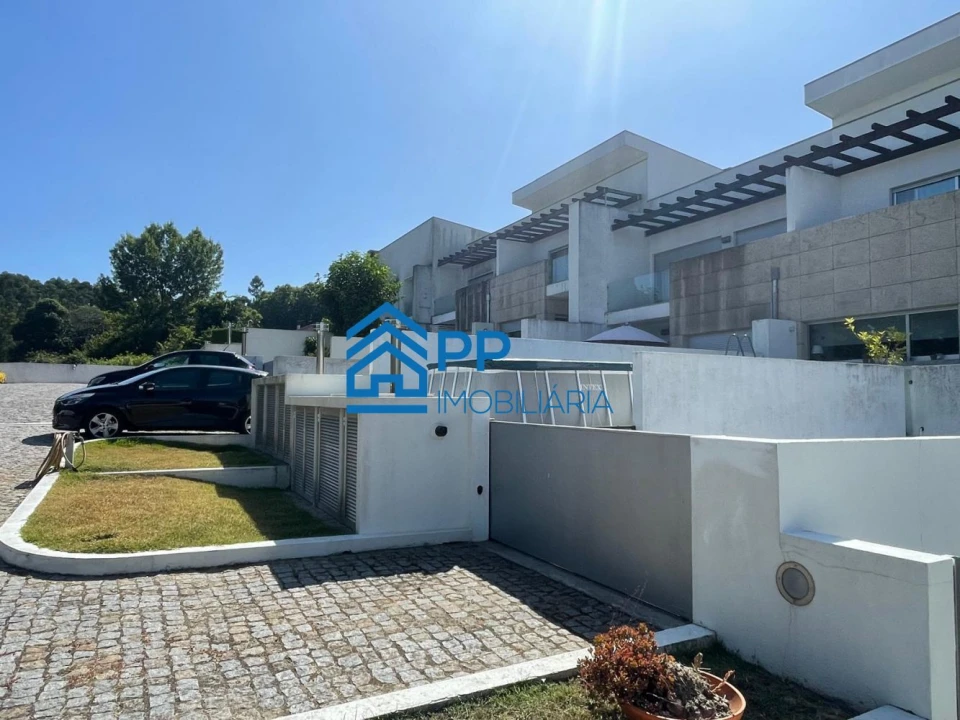 Moradia T3 para Venda em Gondomar (São Cosme), Valbom e Jovim Foto 54