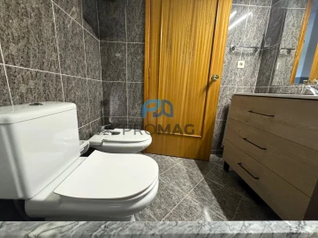 Apartamento T3 para Venda em Nogueira e Silva Escura