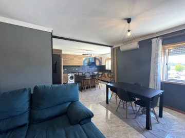 Apartamento T3 para Venda em Nogueira e Silva Escura