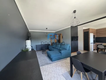 Apartamento T3 para Venda em Nogueira e Silva Escura