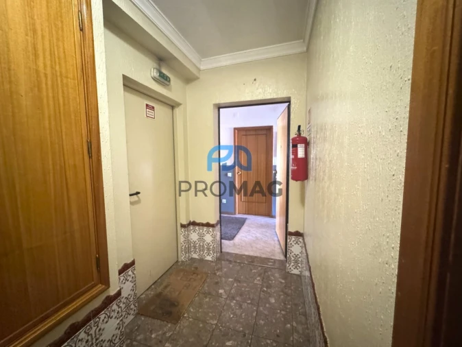 Apartamento T3 para Venda em Nogueira e Silva Escura Foto 7