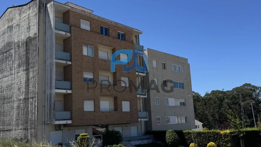 Apartamento T3 para Venda em Nogueira e Silva Escura