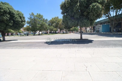 Loja para Venda em Barreiro e Lavradio