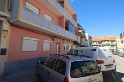 Loja para Venda em Baixa da Banheira e Vale da Amoreira