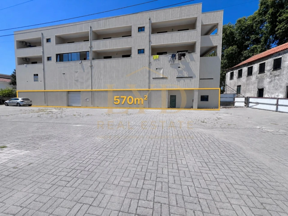 Armazém para Venda em Penamaior Foto 1