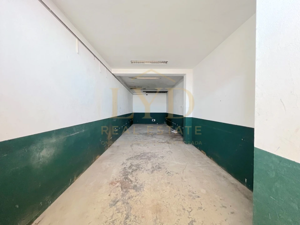 Armazém para Venda em Penamaior Foto 11