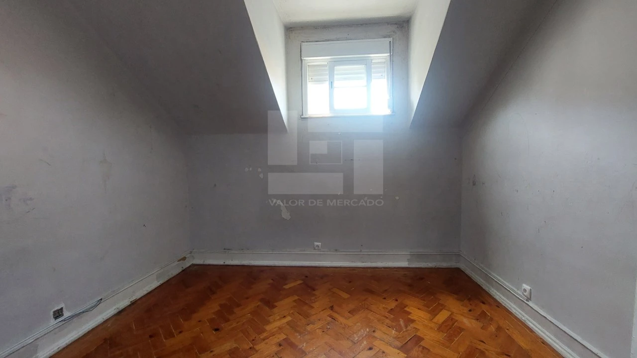 Apartamento T3 para Venda em Queluz e Belas Foto 5