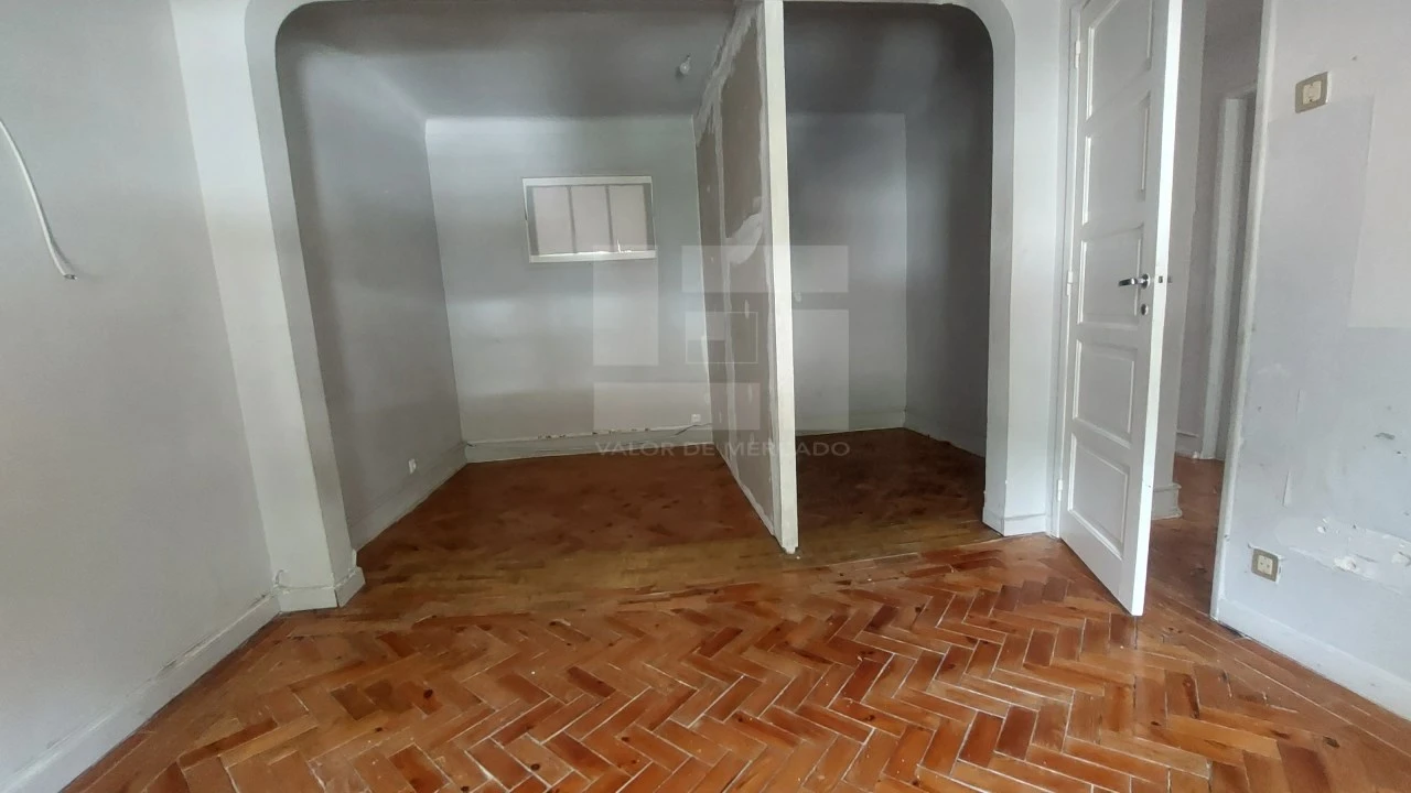 Apartamento T3 para Venda em Queluz e Belas Foto 16