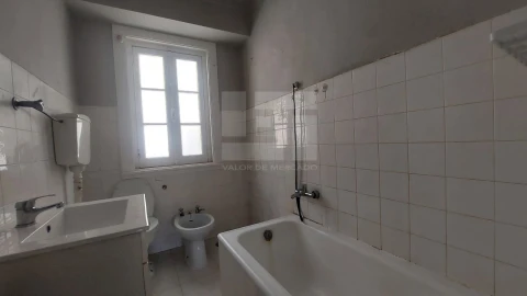 Apartamento T3 para Venda em Queluz e Belas