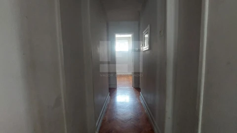 Apartamento T3 para Venda em Queluz e Belas