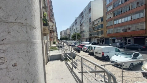 Apartamento T3 para Venda em Queluz e Belas