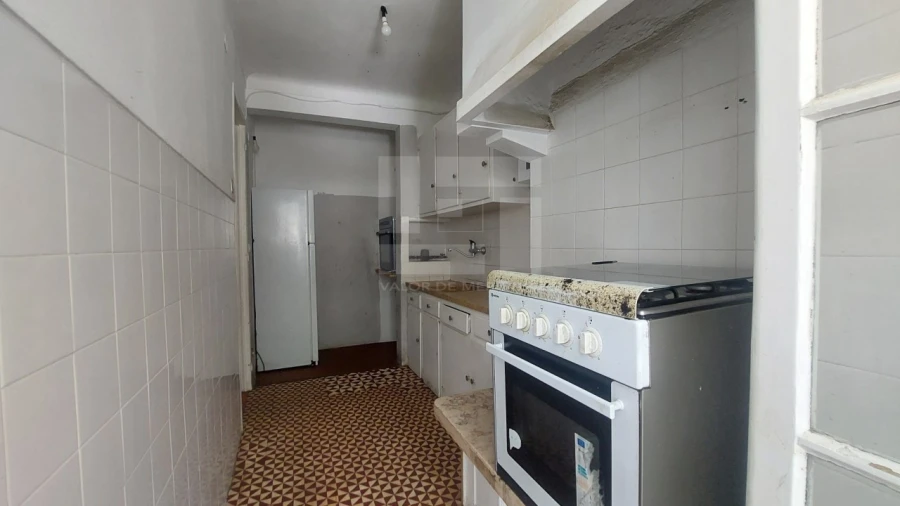 Apartamento T3 para Venda em Queluz e Belas Foto 4
