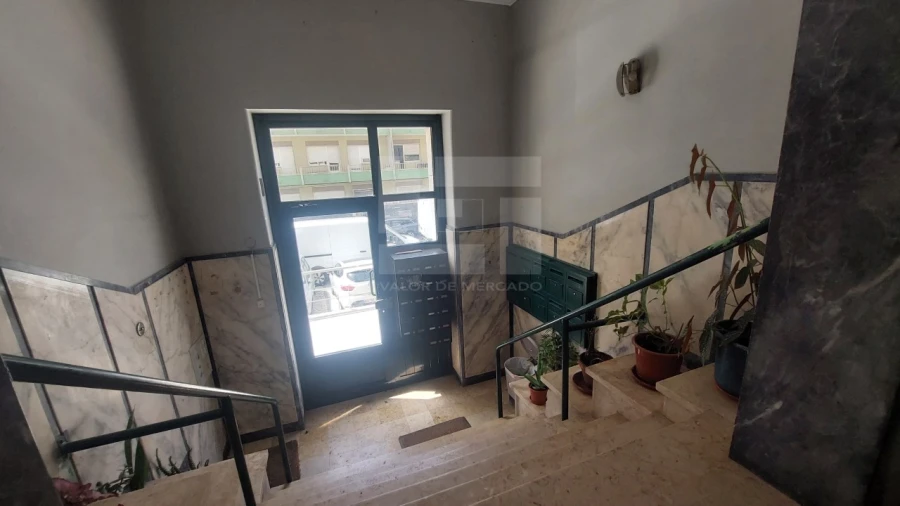 Apartamento T3 para Venda em Queluz e Belas Foto 19