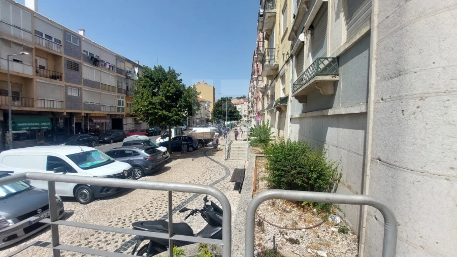 Apartamento T3 para Venda em Queluz e Belas Foto 21