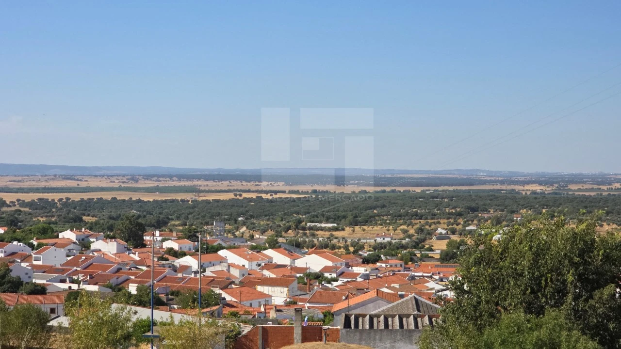 Moradia T3 para Venda em Viana do Alentejo Foto 30