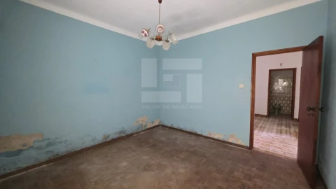Moradia T3 para Venda em Viana do Alentejo