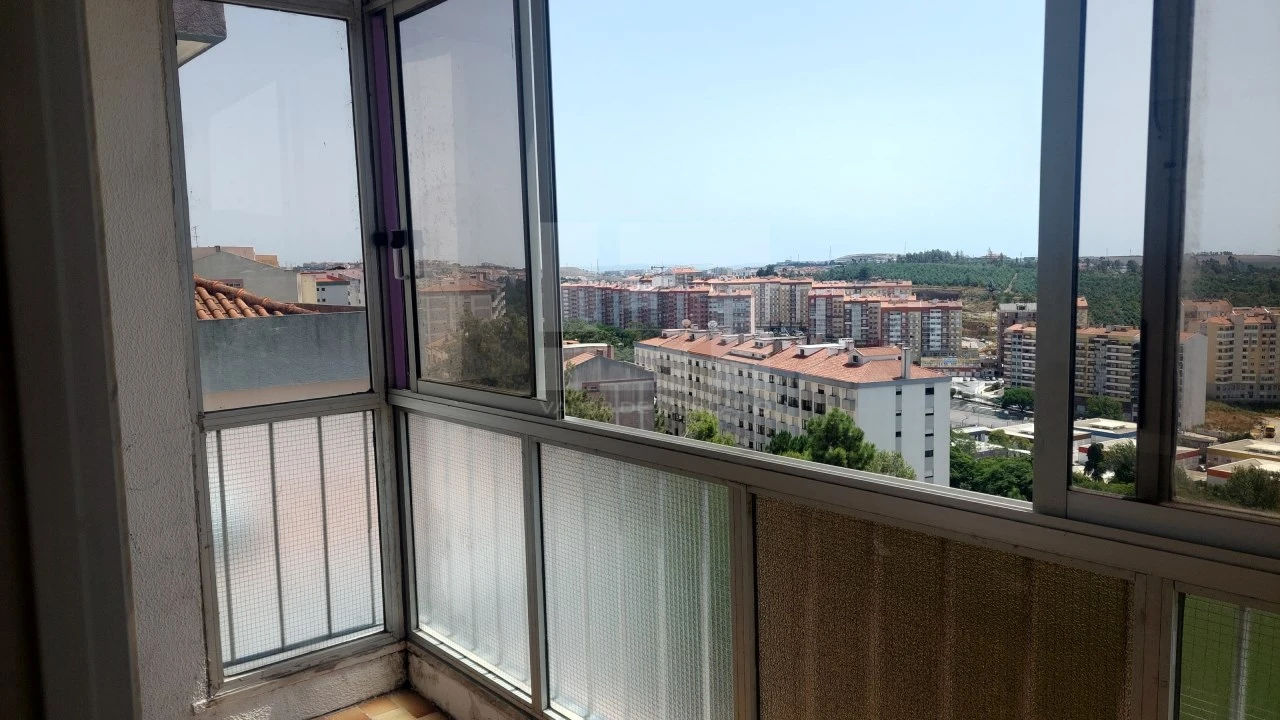 Apartamento T3 para Venda em Rio de Mouro Foto 7