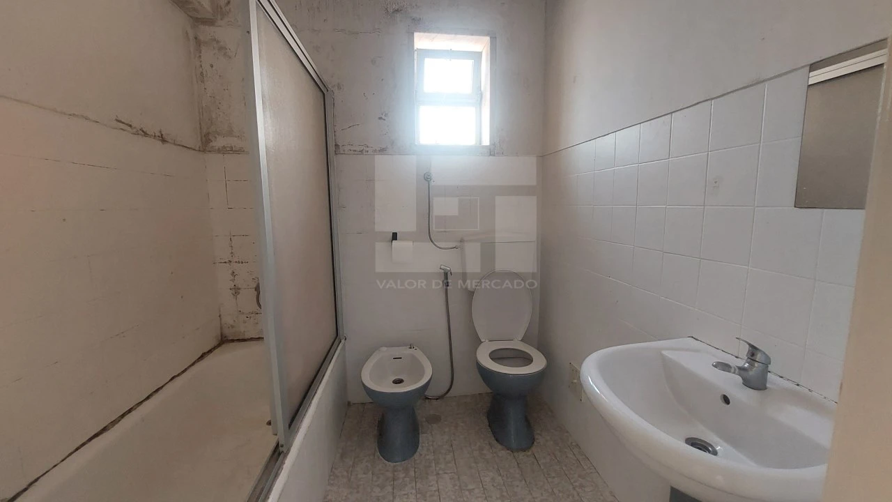 Apartamento T3 para Venda em Rio de Mouro Foto 22