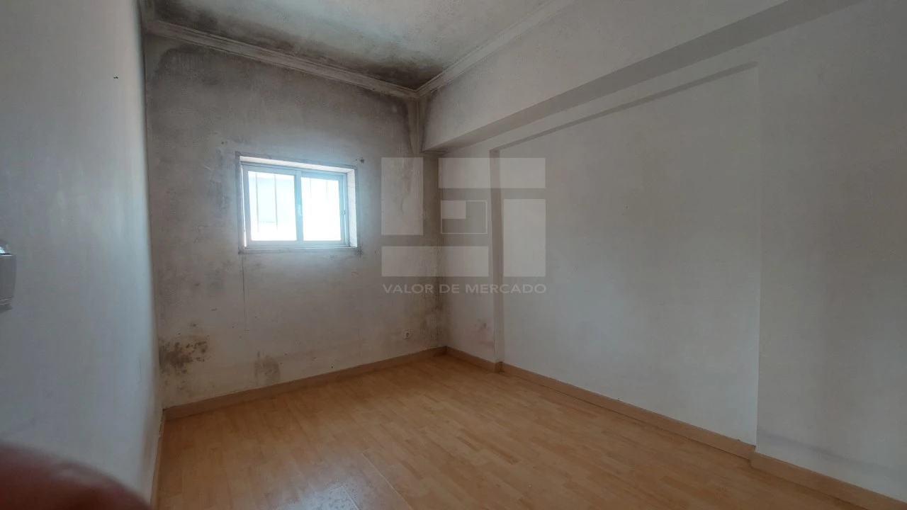 Apartamento T3 para Venda em Rio de Mouro Foto 26