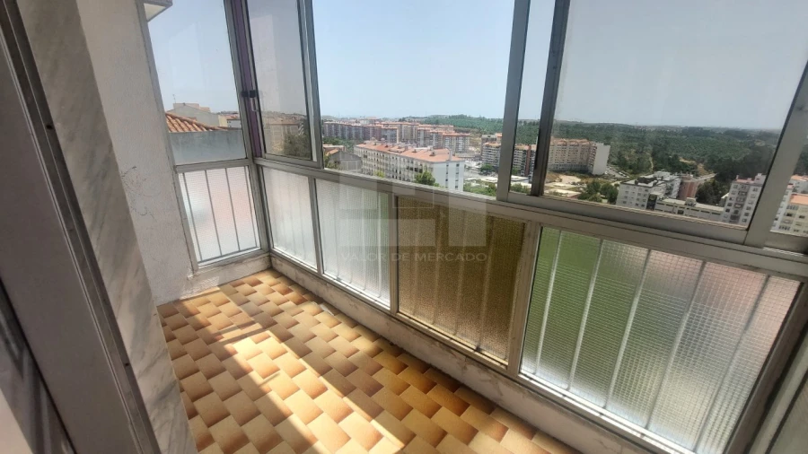 Apartamento T3 para Venda em Rio de Mouro Foto 8