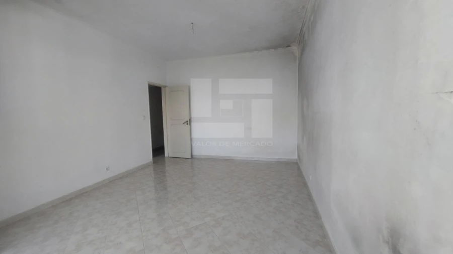 Apartamento T3 para Venda em Rio de Mouro Foto 10