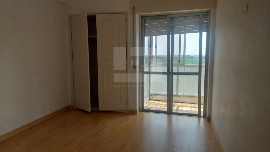 Apartamento T3 para Venda em Rio de Mouro Foto 15